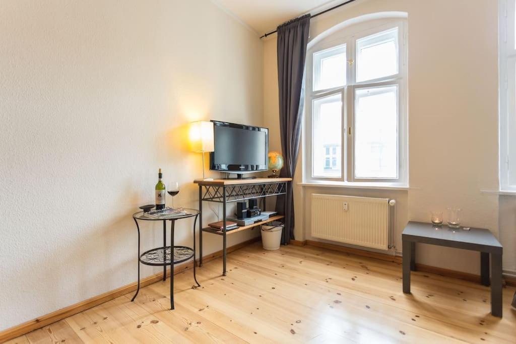 Zentrale Altbauwohnung Im Helmholtzkiez 베를린 외부 사진