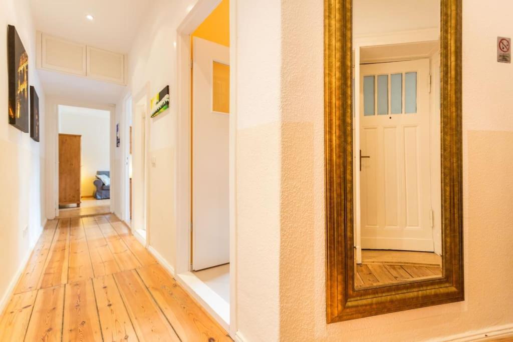 Zentrale Altbauwohnung Im Helmholtzkiez 베를린 외부 사진
