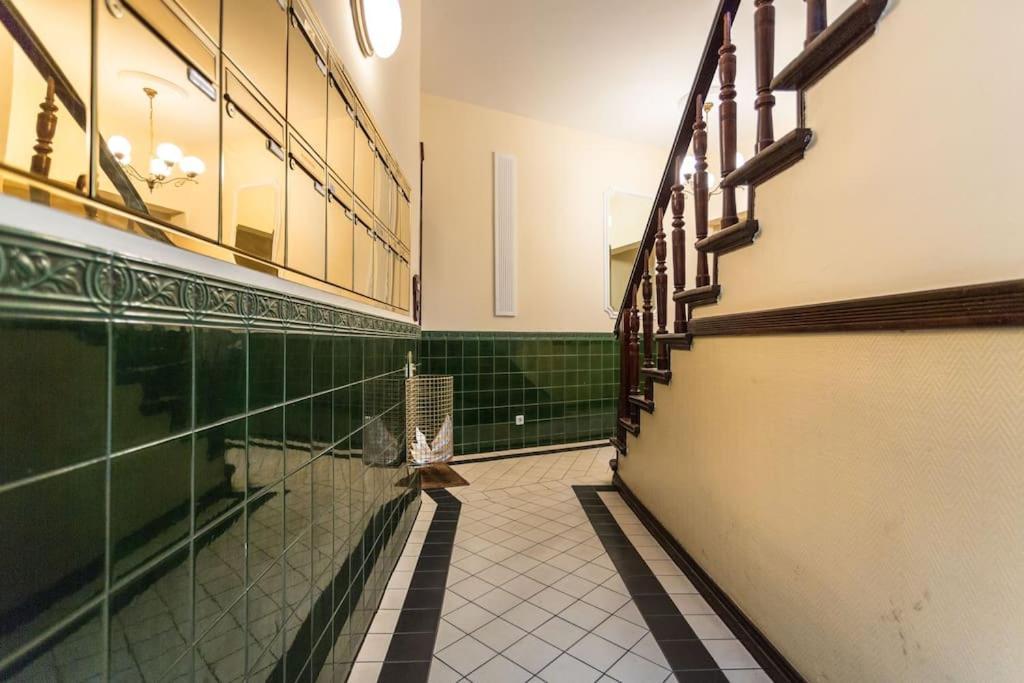Zentrale Altbauwohnung Im Helmholtzkiez 베를린 외부 사진