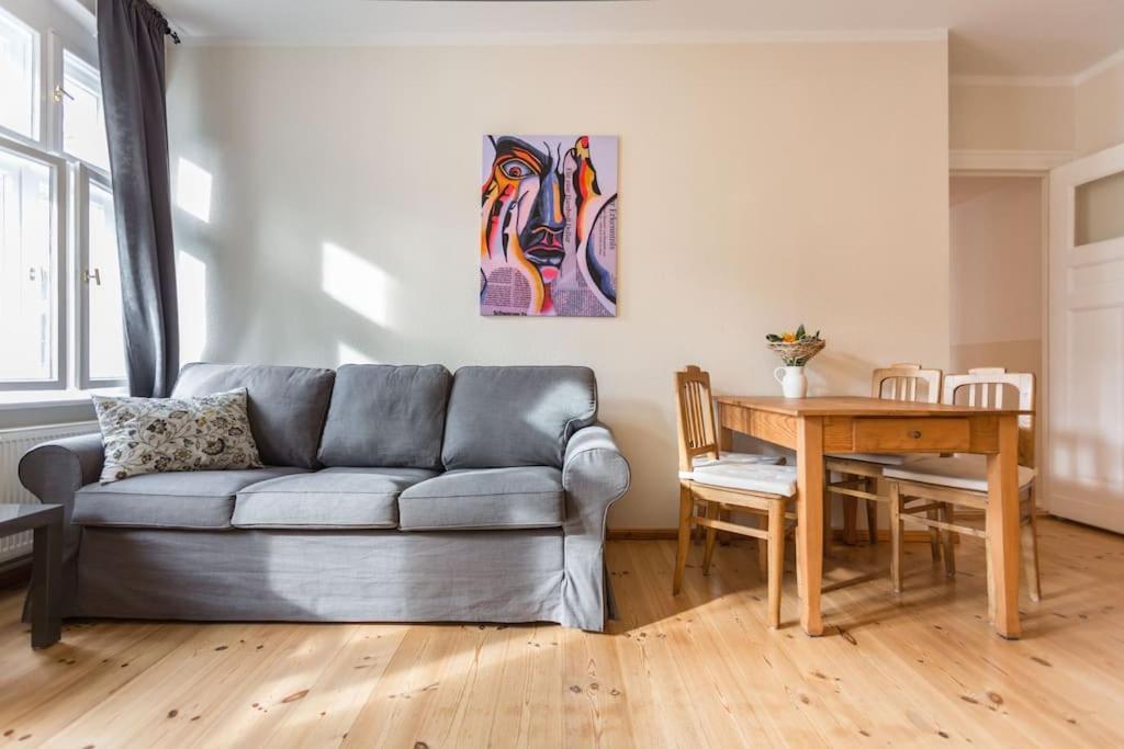 Zentrale Altbauwohnung Im Helmholtzkiez 베를린 외부 사진