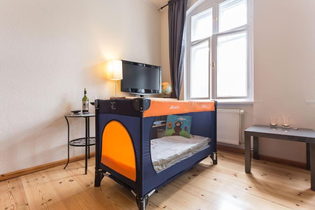 Zentrale Altbauwohnung Im Helmholtzkiez 베를린 외부 사진