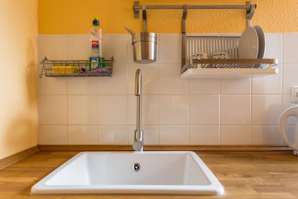 Zentrale Altbauwohnung Im Helmholtzkiez 베를린 외부 사진